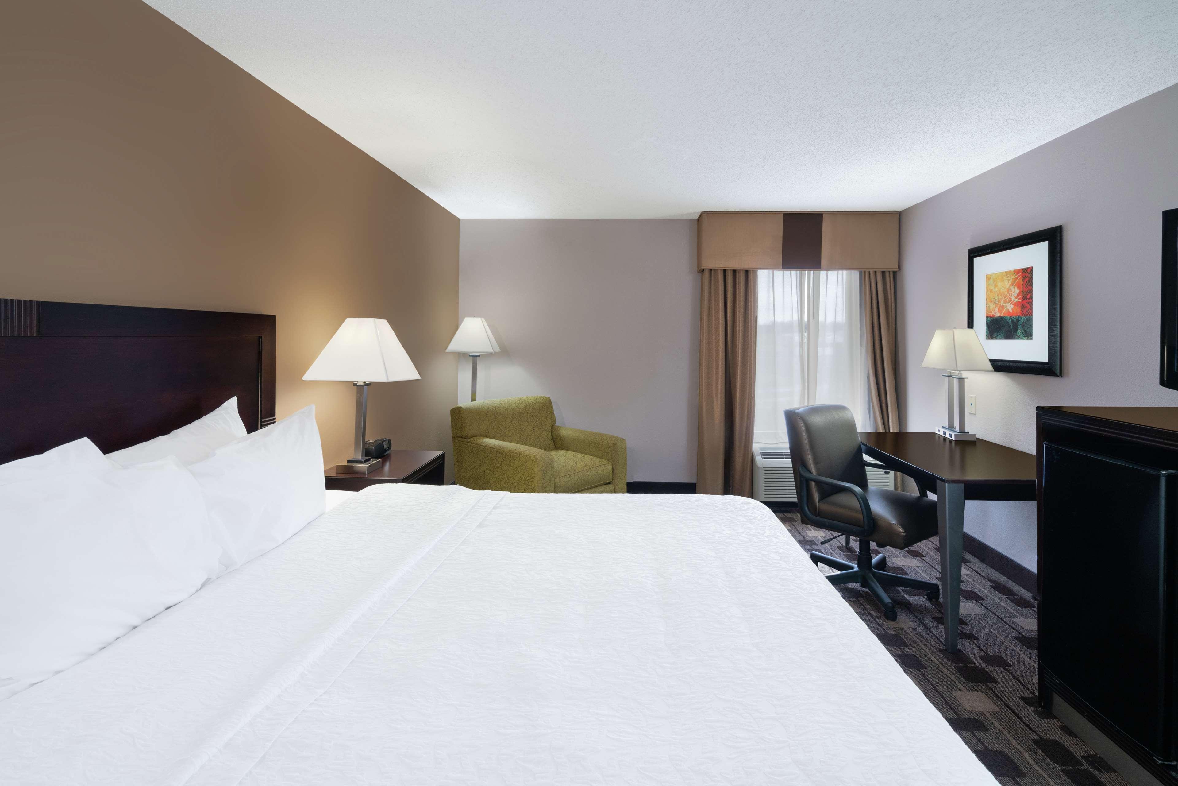 Hampton Inn Dublin Newbern Екстер'єр фото